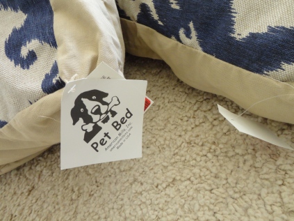 Dog Bed Throw Pillows/Pet Beds